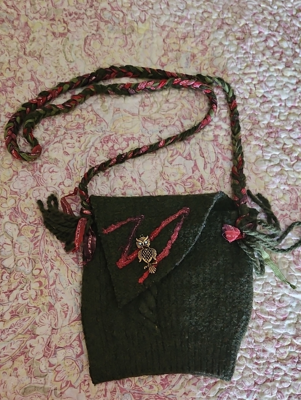 Handcrafted Green Owl Accent Crossbody Bag